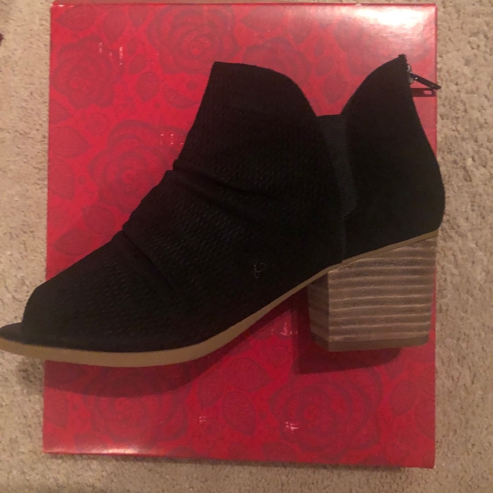 Black peep toe booties